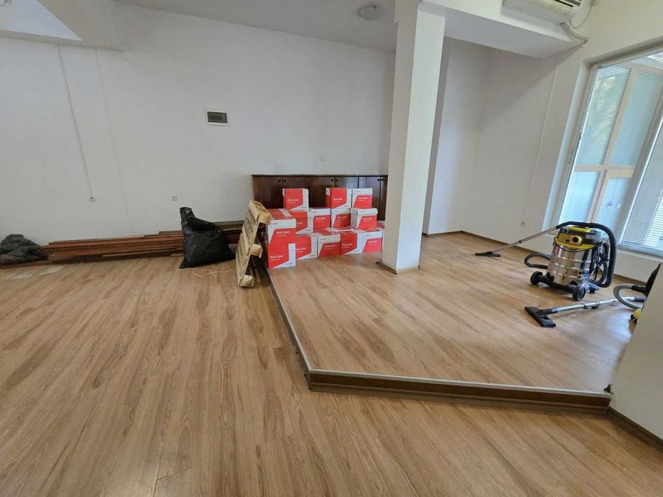 Продава се Офис в Разлог - 36 кв.м за 1445 €/кв.м - Снимка #1