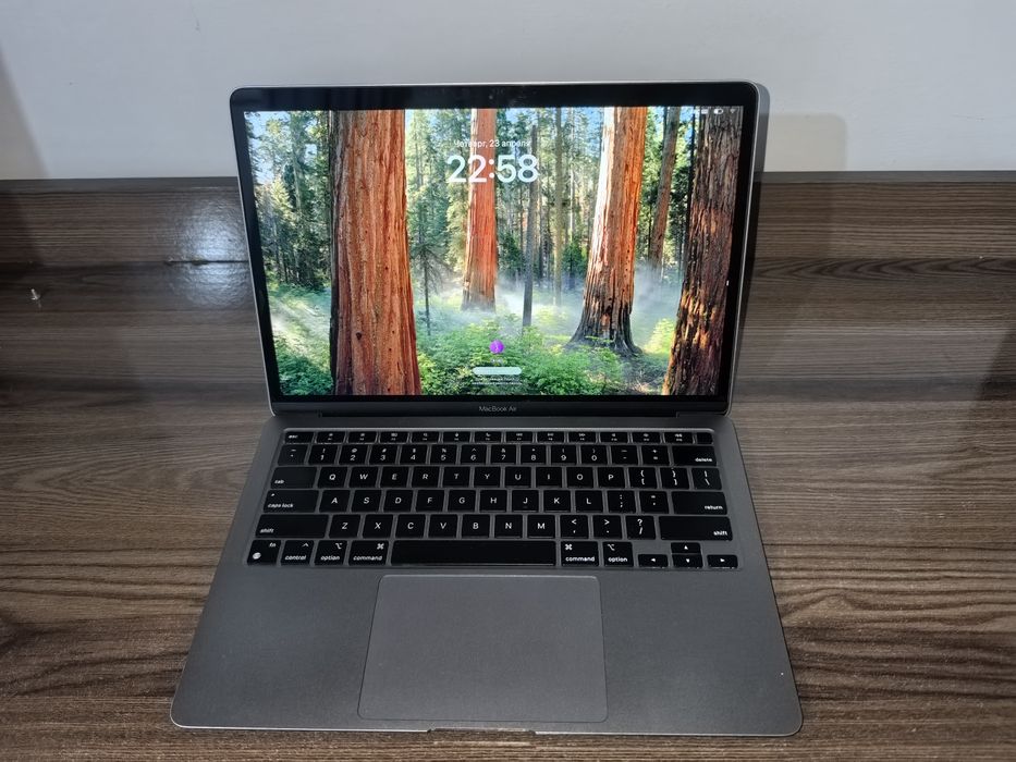 Apple Macbook Air M1