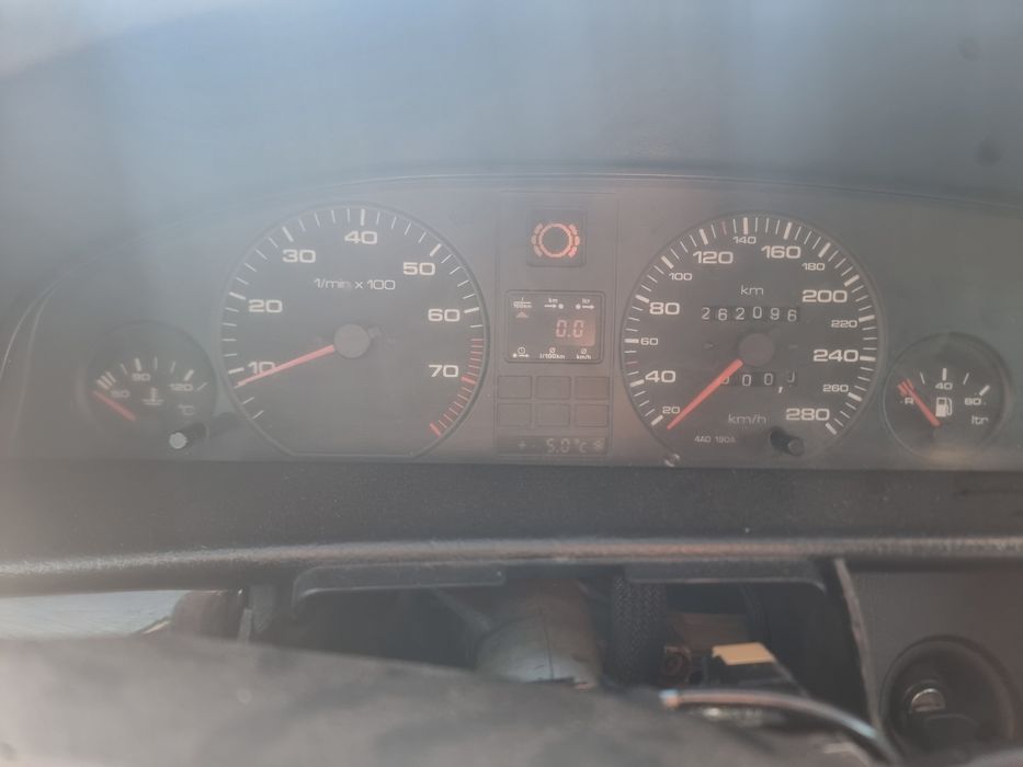 Продам Audi 100.  .