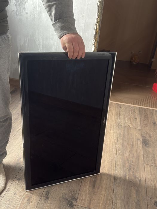 Телевизор Samsung б/у