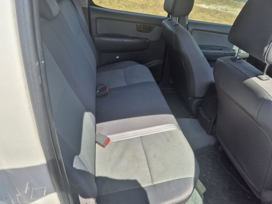 Toyota Hilux 2012 2.5 Euro 5 Volan dreapta
