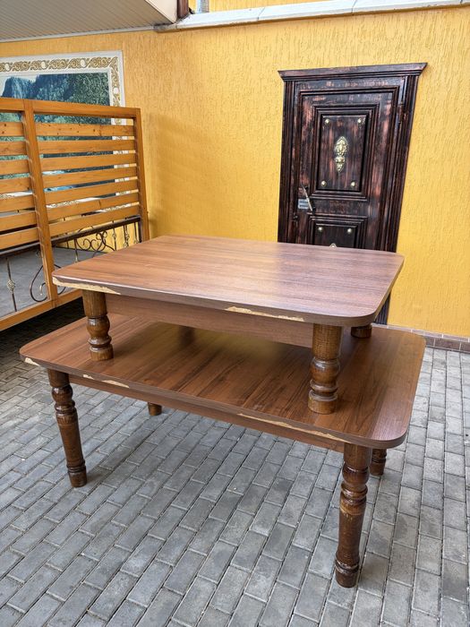 Продаются столы ( ножки снимаются)