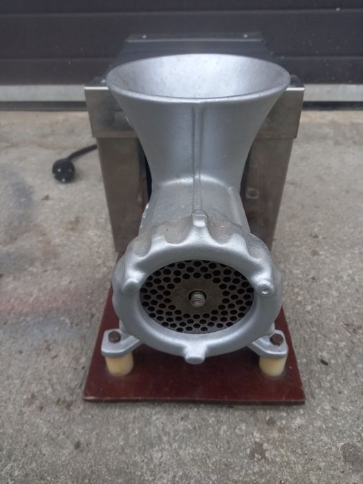 Masina tocat carne electrica