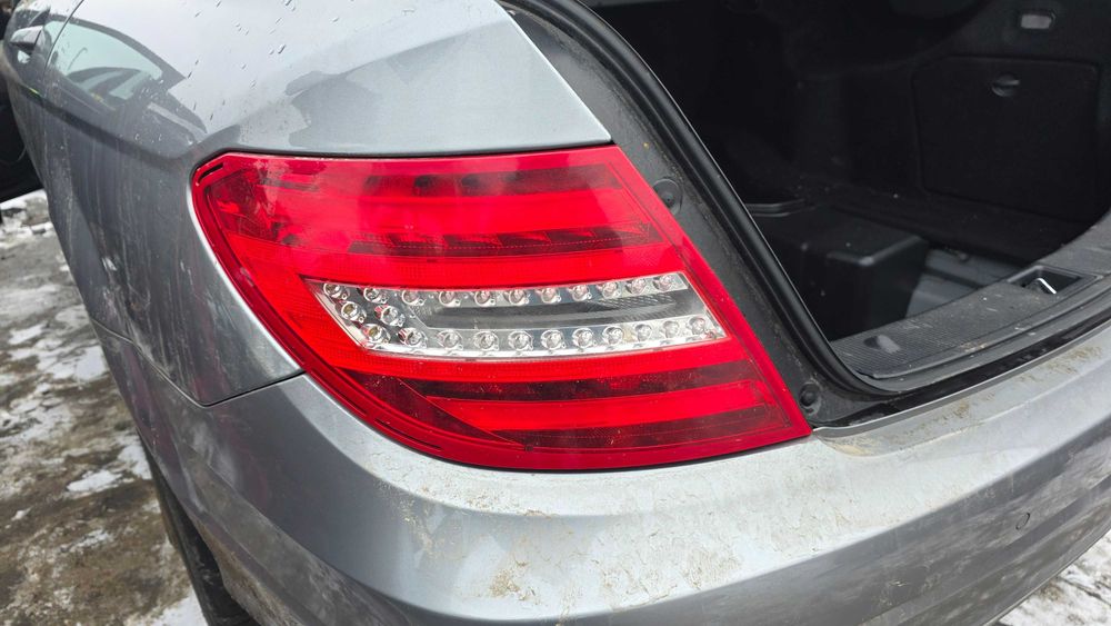 Tripla stop led frana Mercedes C class W204 facelift C200 C220 C250
