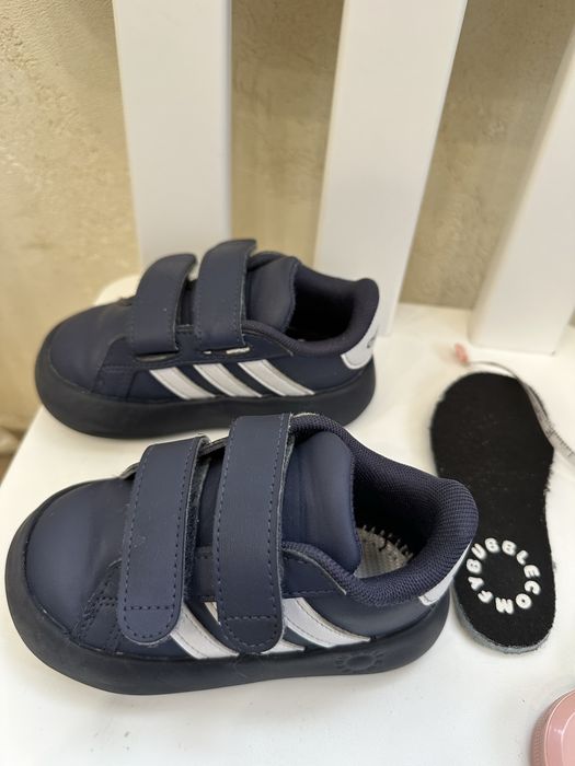 Детски обувки Adidas, Chameleon, UGG