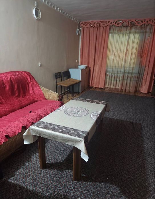 Чиланзар 2 квартал , 2х комнатная. Всем можно жить !