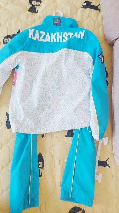 Детский спортивный костюм