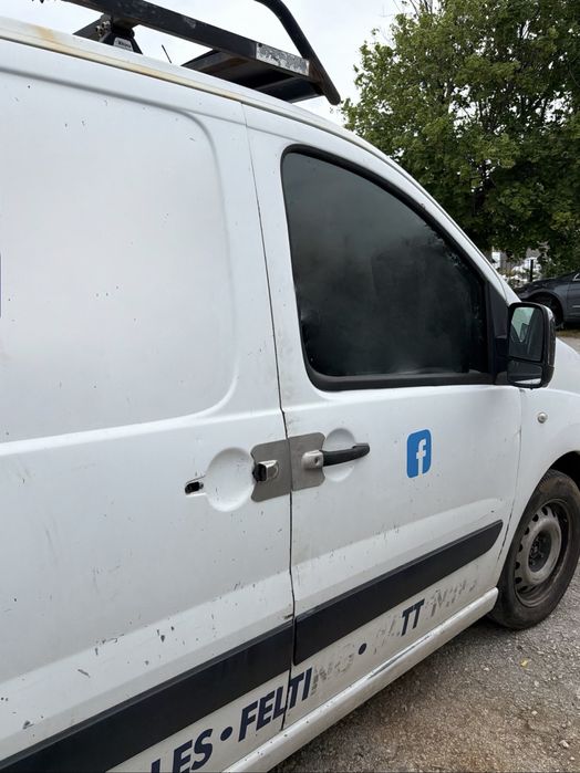 На части Citroen Jumpy 2015г 1.6hdi ръчка код JBDF багажник теглич 66kw 89кс Ситроен Джъмпи