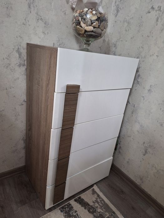 Шкафы, комод, полка