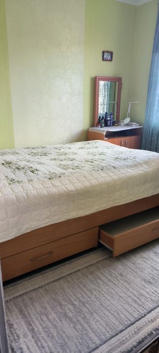 Кровать двуспальная