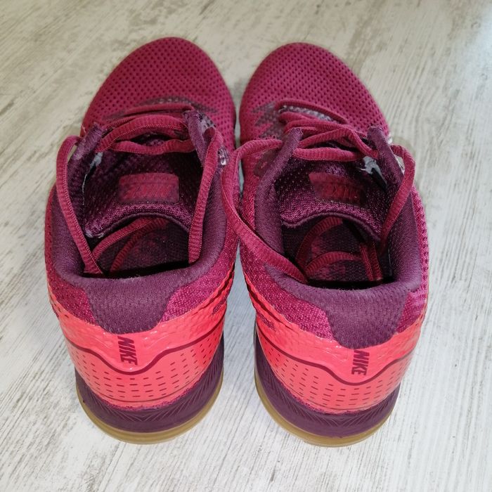 Nike дамски маратонки за фитнес и бягане
