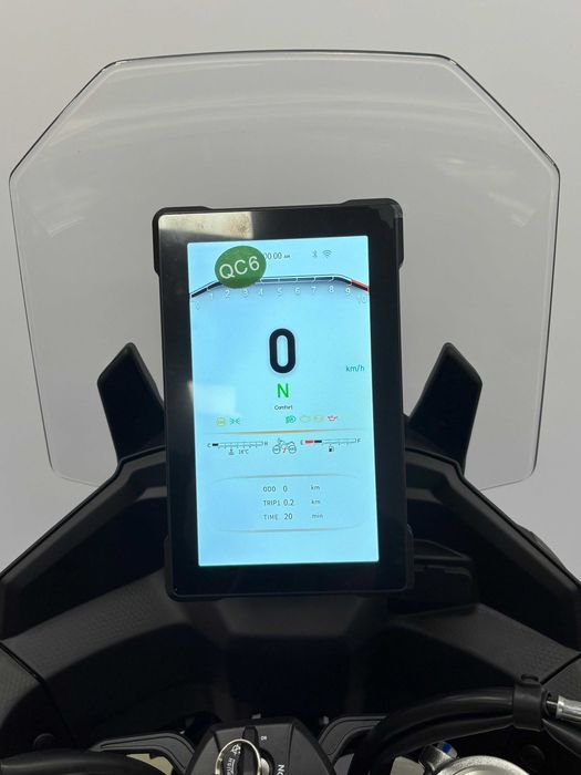 Motocicleta Kove 800 X PRO model 2026 - adventure, Rate !