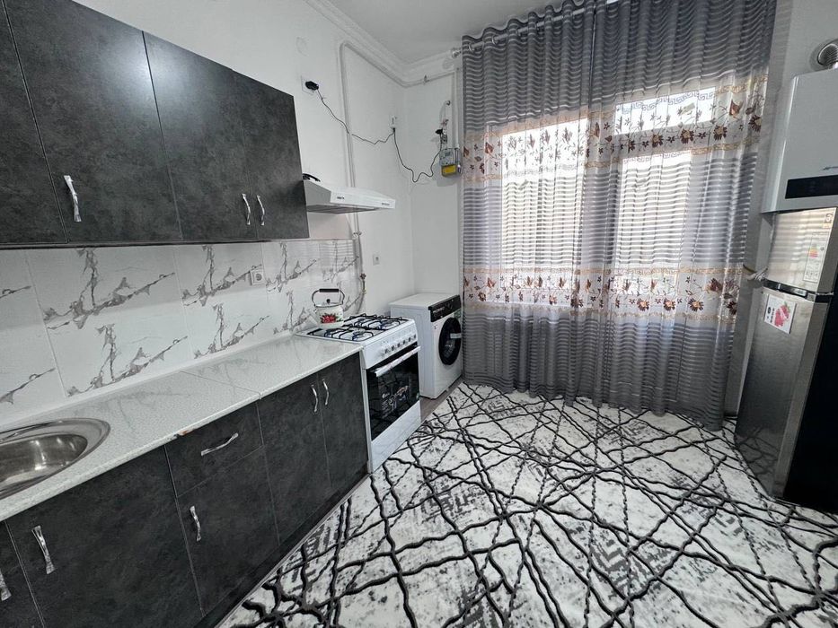 Сдается 2х комнатная квартира 
С обстановкой в горде Алмалыке