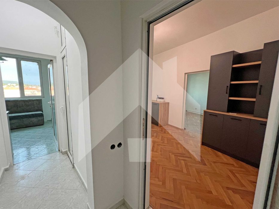 Продава се Двустаен апартамент в Нови пазар - 60 кв.м за 935 €/кв.м - Снимка #11