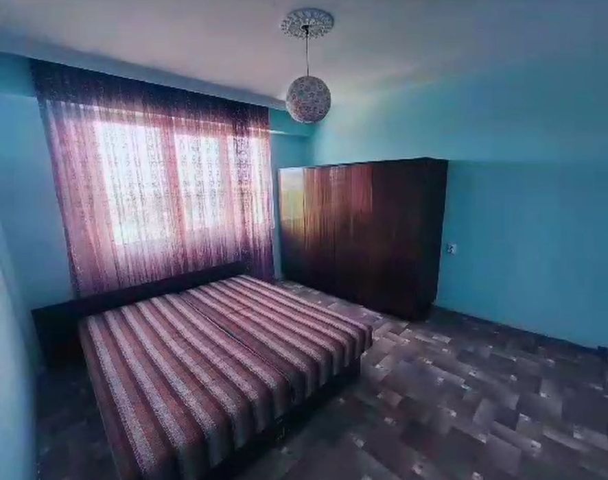 Продава се Тристаен апартамент в Карнобат - 68 кв.м за 898 €/кв.м - Снимка #4