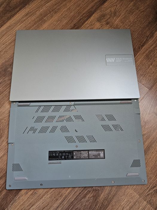 Asus Vivobook Ryzen 5 7520U / 16 / 512