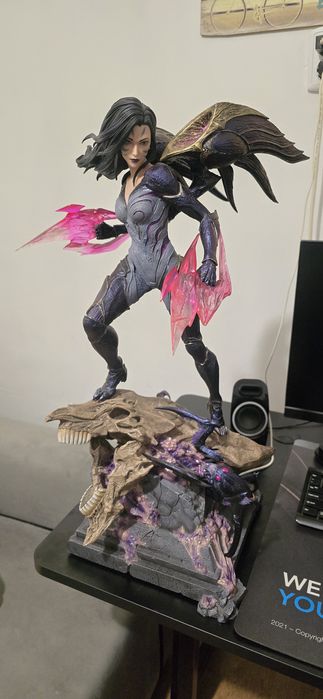 League of legends kai sa оригинална статуя. (фигура)