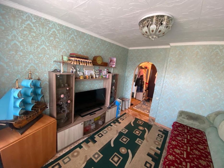 Продам квартиру. Район 20квартал