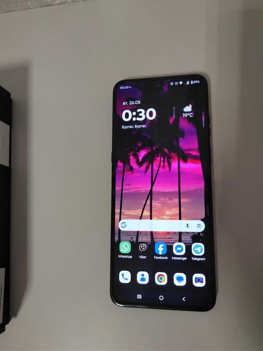 Motorola RAZR 60 ULTRA без забележки.