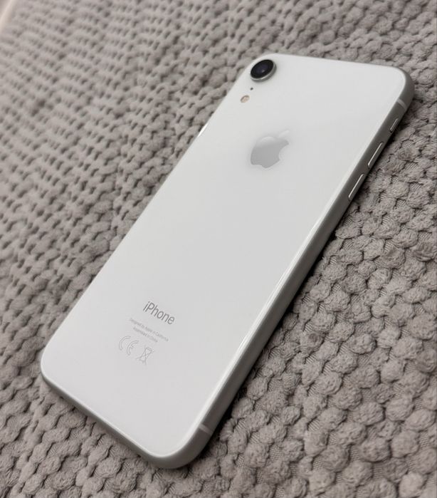 Продам iPhone Xr 64 гб в отличном состоянии