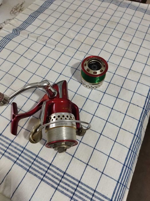 Mulineta Red Arc 10400 Preti FIX ! + Garbolino blue Match-Feeder 559 FDM -nou .