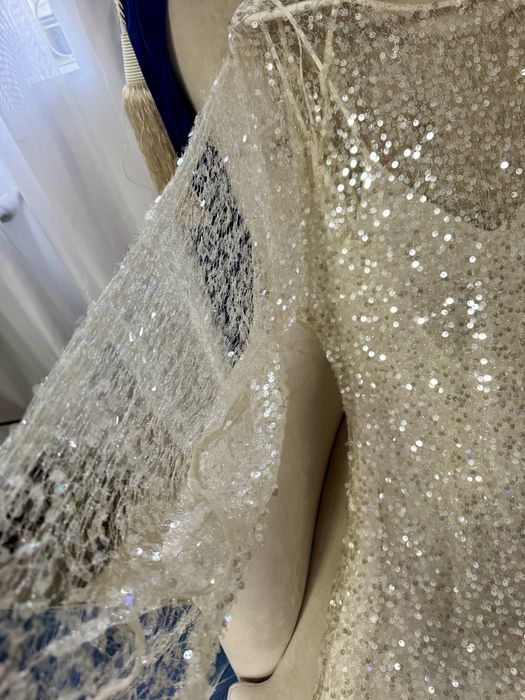 Rochie lungă sequined de gala cu paiete și fir metalic mărimea M Zara