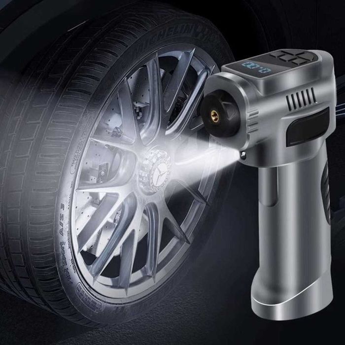 Преносим компресор с jump starter цифров 4в1