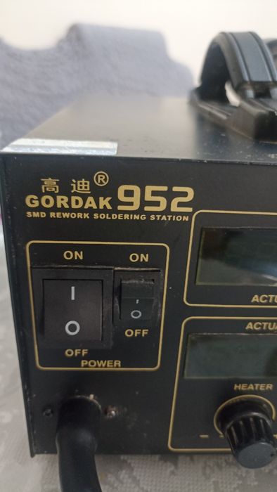 Фен с паяльной станцией и блок для мастерской