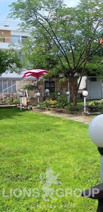 Къща в Варна-м-т Акчелар площ 1484 цена 350000