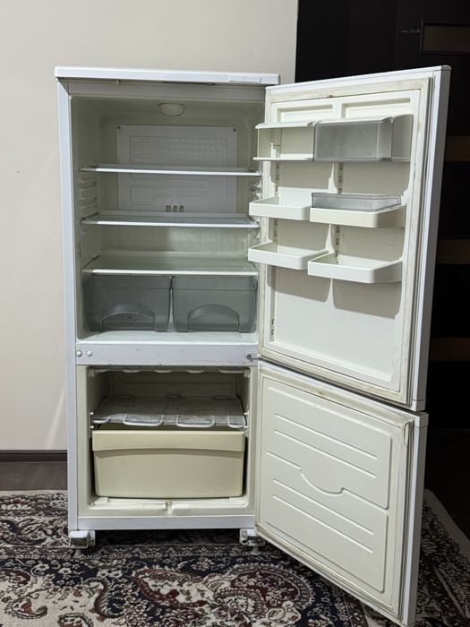 Atlant holadilnik sotiladi