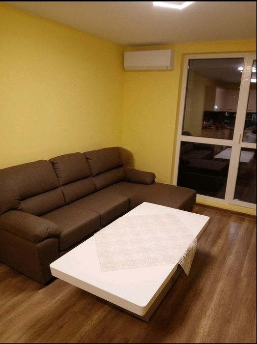 Уютен и изцяло обзаведен двустаен апартамент под наем