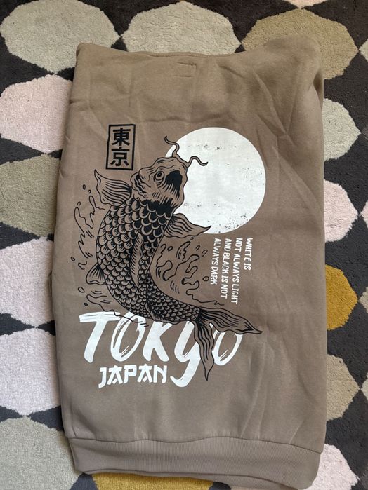 Мъжки суитшърт с качулка и надпис