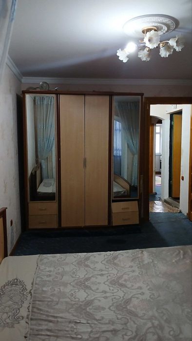 2 хоналлик квартира 2 кават ижарага берилади, централный аптека