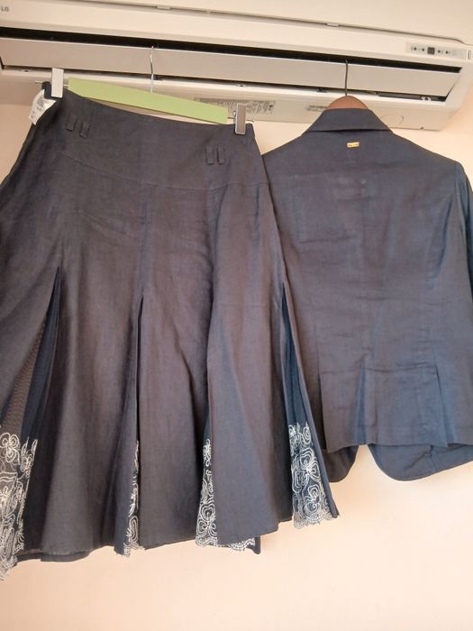 Compleu sacou si fusta 100% in