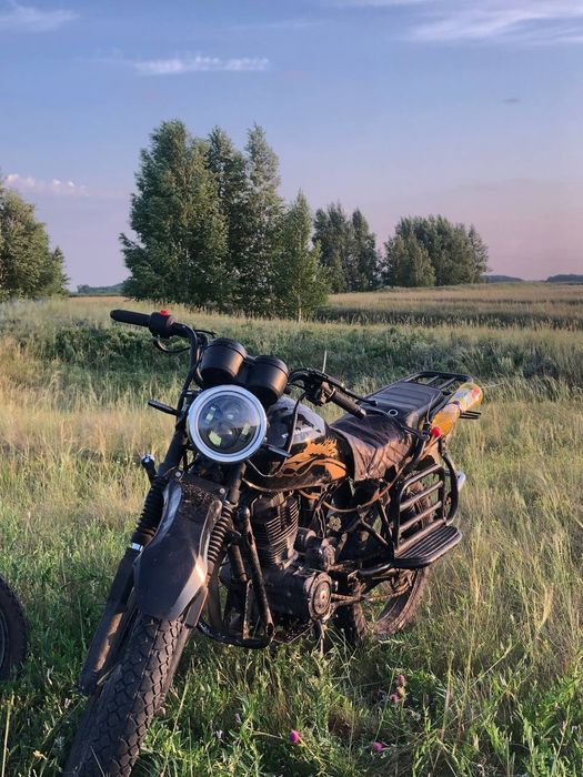 Продам мотоцикл 200ккб