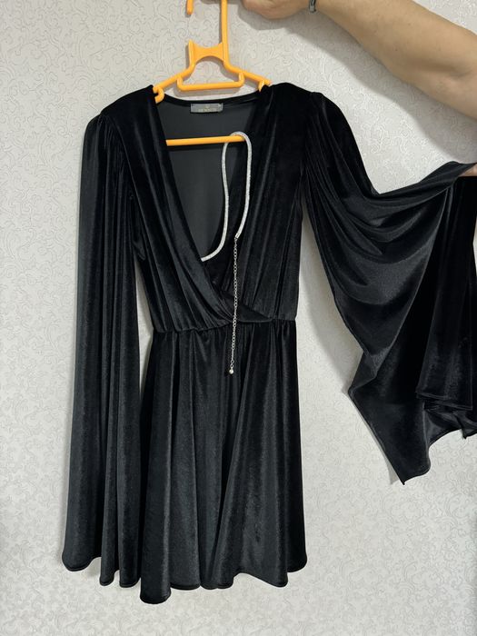 Продам платье,новое срочно!