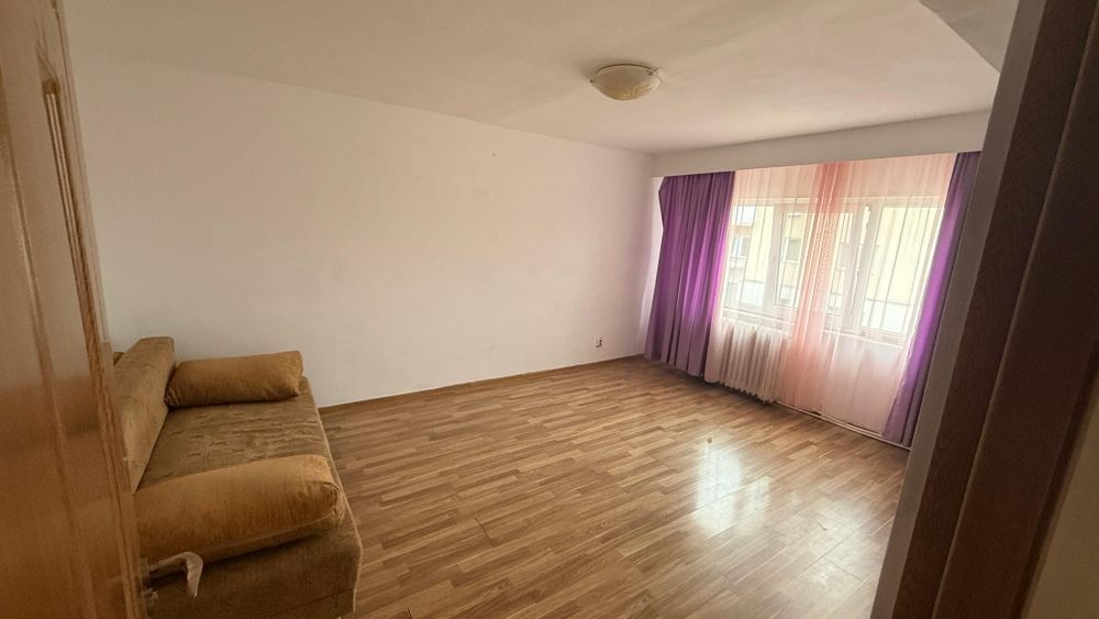 Apartament 2/3 camere zona micro