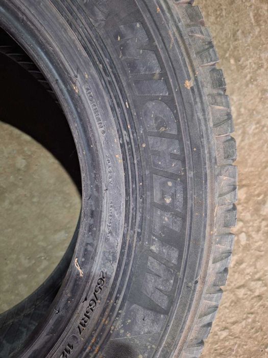 Продам Шины б у 265/65/17 Michelin