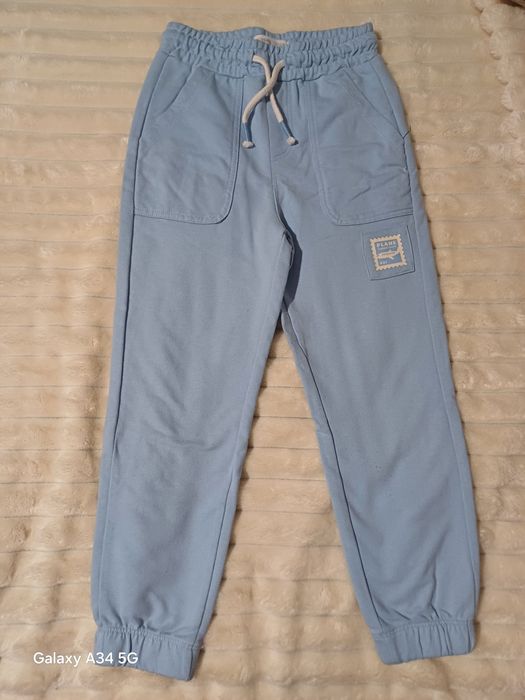 Costum fetița  3-4 ani. Fără etichetă