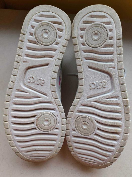 Дамски спортни обувки ASICS JAPAN S PF
