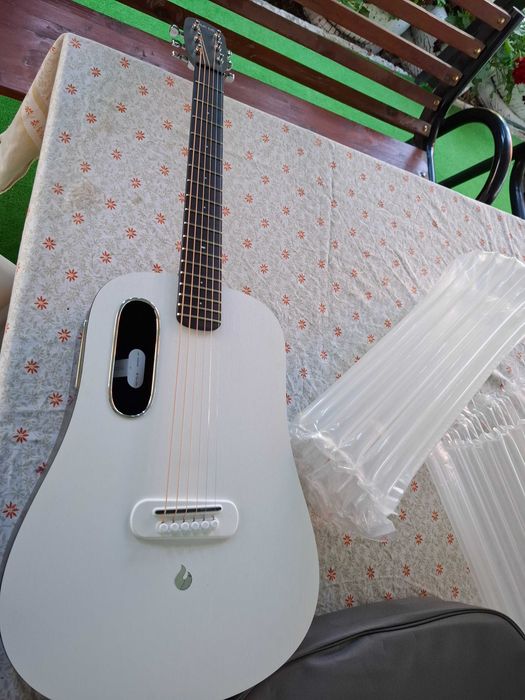 Chitara LAVA ME 36in chitară electro-acustică inteligentă din fibră de carbon