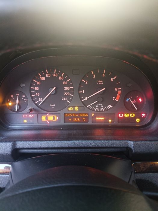 Продам БМВ X5.  Е53.  2005г.Рест.