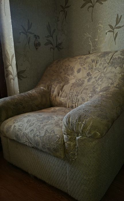 Диван кресло БЕСПЛАТНО б/у !