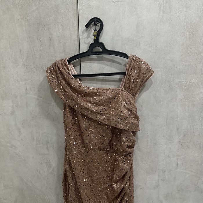 Красивое вечернее платье новое