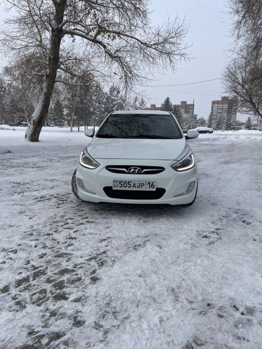 Hyundai accent 2014