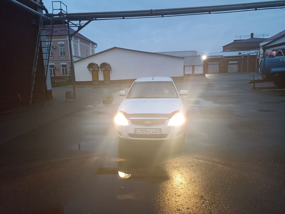 Продам Приору 2172 хэтчбек.
