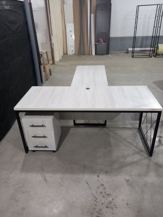 Loft stollor ishlab chiqaruvchidan 380.000 boshlanadi