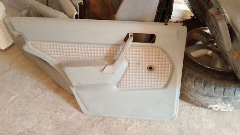 Запчасти 190 Мерседес