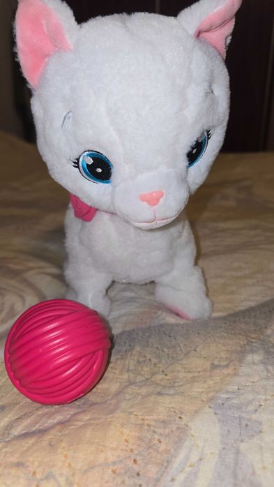 Интерактивно коте Бианка