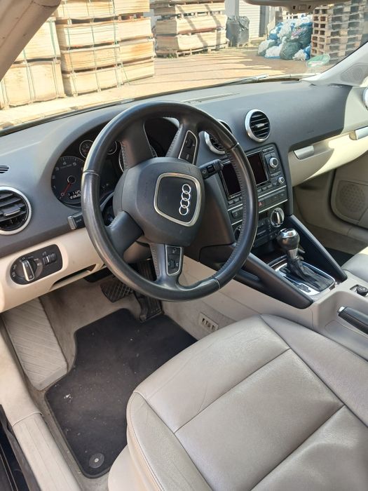 Vând Audi A 3 2012  S-tronic